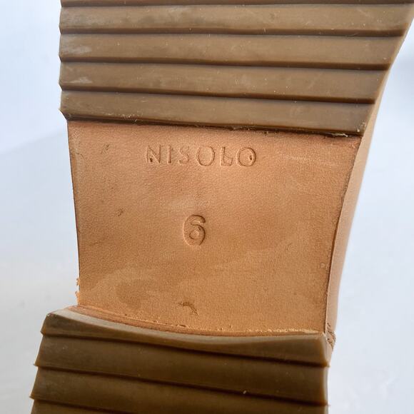 Nisolo Eva Everyday Chelsea Leather Boots in Almond Size 6 - Picture 8 of 9